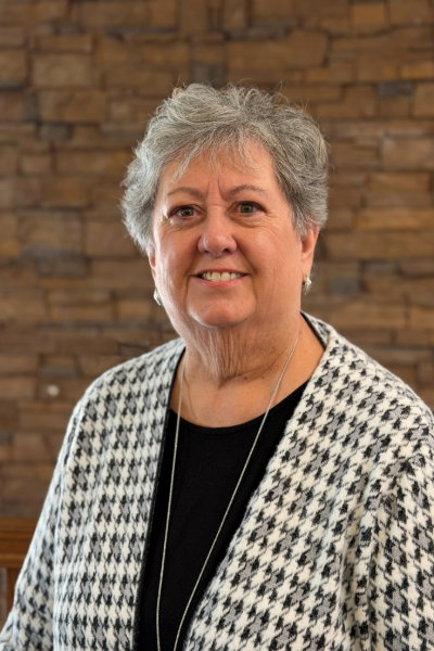 Team Member Dawn Handshue
